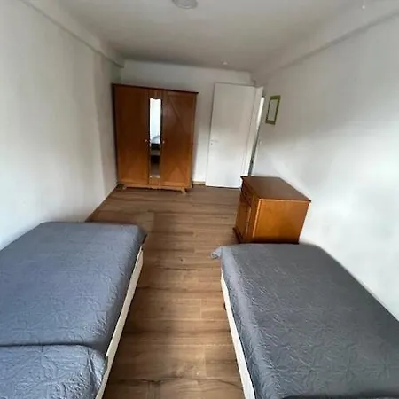 Appartement Entire 2 Bedroom 5 Beds Forbach