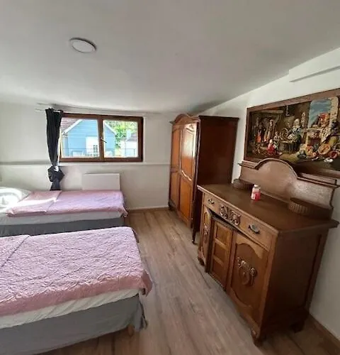 Entire 2 Bedroom 5 Beds * Forbach